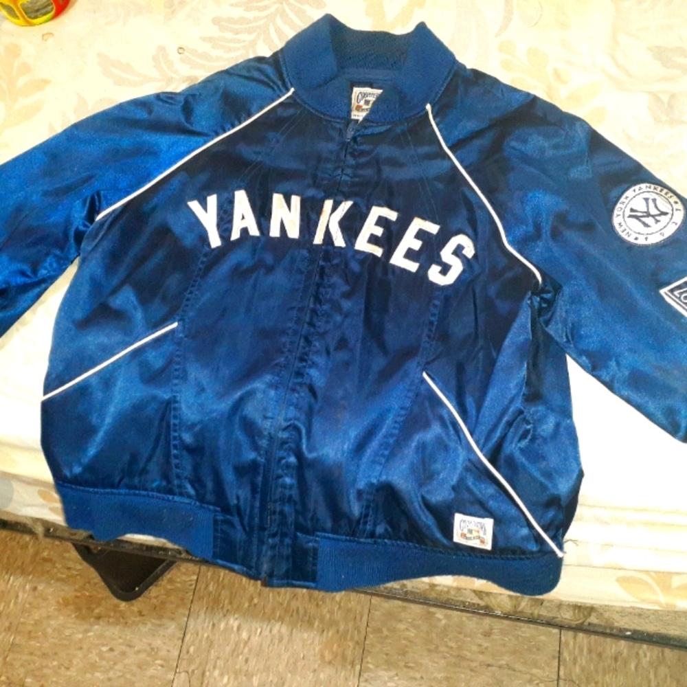 NEW YORK ORGINAL BLUE YANKEES VARSITY JACKET.